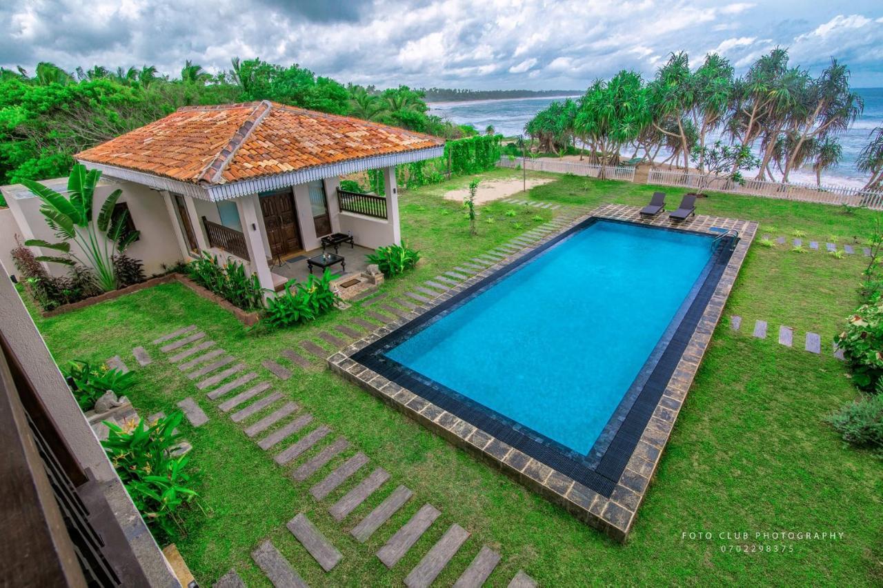 Guru Beach Resort Tangalle Bagian luar foto