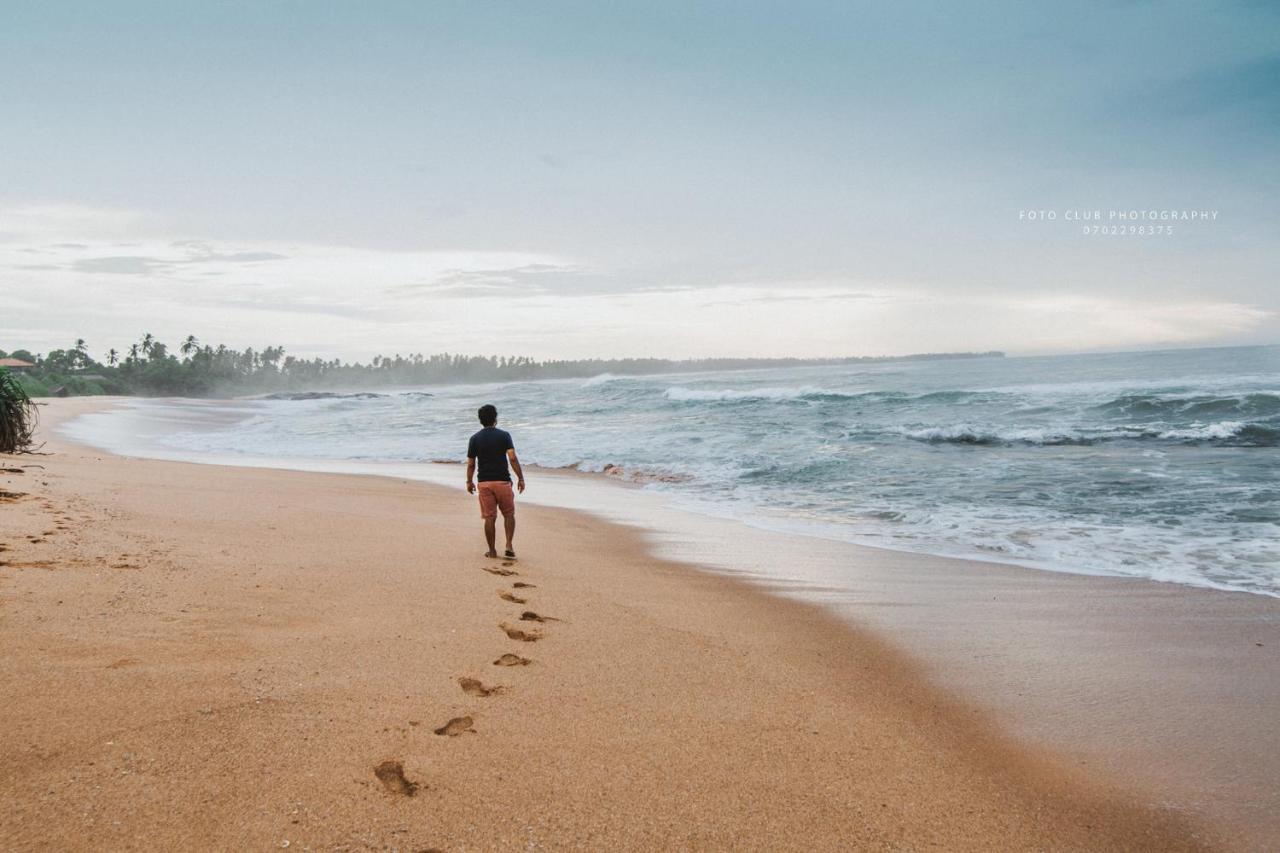 Guru Beach Resort Tangalle Bagian luar foto