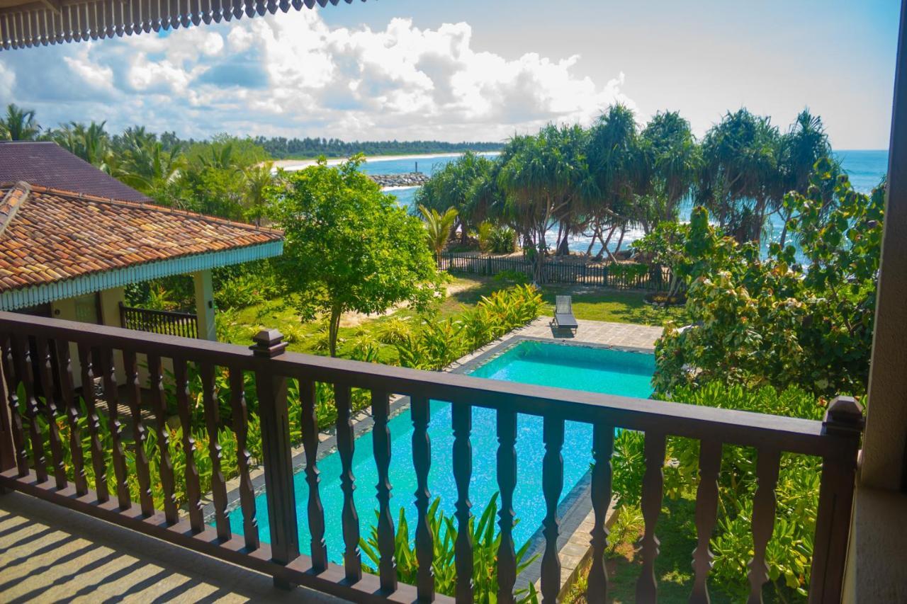 Guru Beach Resort Tangalle Bagian luar foto