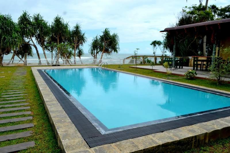Guru Beach Resort Tangalle Bagian luar foto