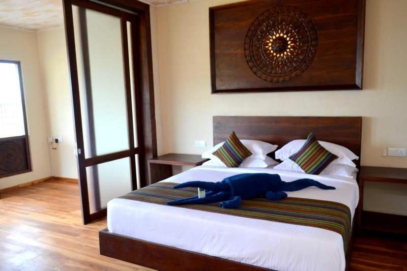 Guru Beach Resort Tangalle Bagian luar foto